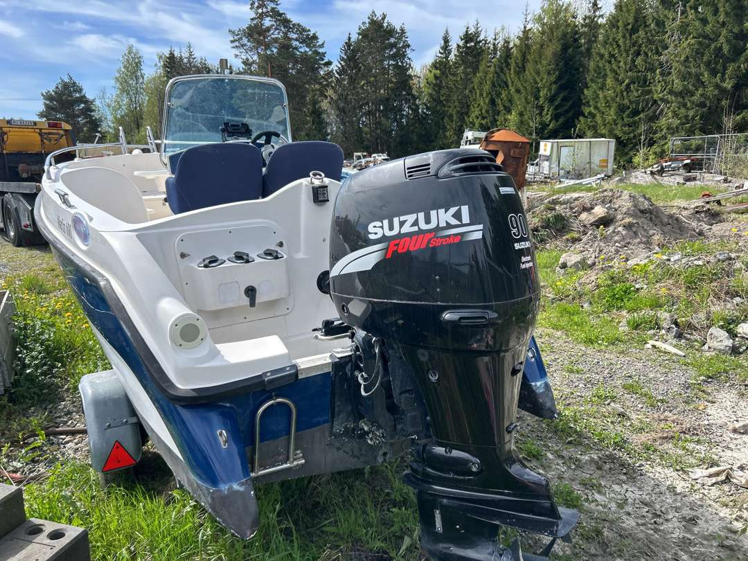 19 fots Båt Viksund Marlin 600 + båtmotor Suzuki 90 Hk - Iné stroje: obrázok 4 19 fots Båt Viksund Marlin 600 + båtmotor Suzuki 90 Hk - Iné stroje: obrázok 4