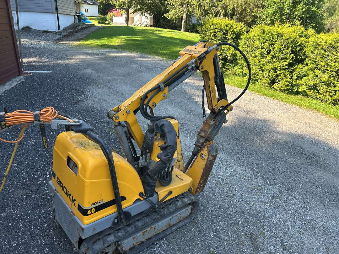 2006 elektrisk drevet rivningsrobot Fra Brokk 40 - Iné stroje: obrázok 3 2006 elektrisk drevet rivningsrobot Fra Brokk 40 - Iné stroje: obrázok 3