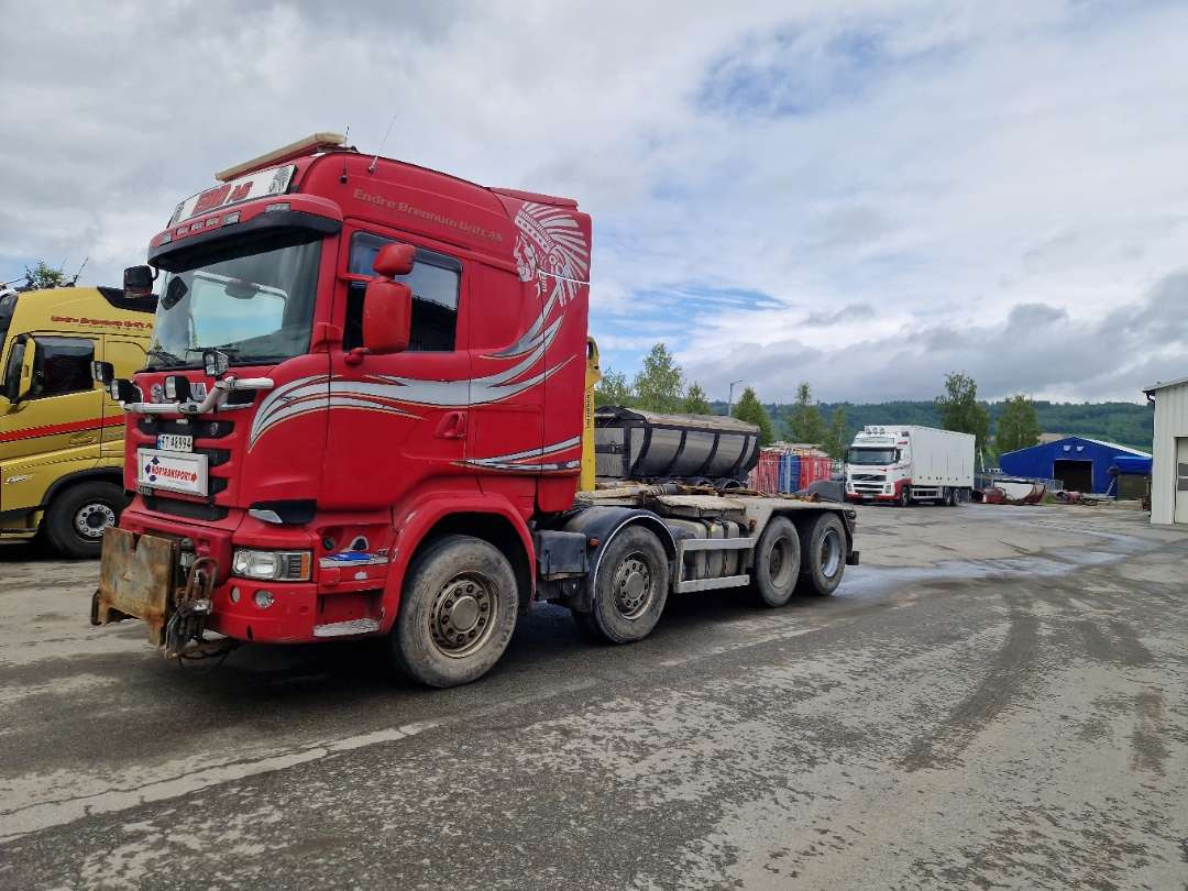Scania R580 Brøytebil med sideplog og hydraulisk saltsystem - Hákový nosič kontajnerov: obrázok 2 Scania R580 Brøytebil med sideplog og hydraulisk saltsystem - Hákový nosič kontajnerov: obrázok 2