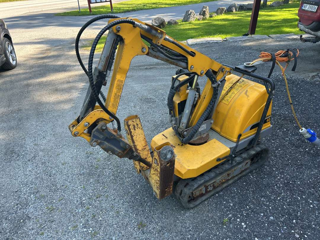 2006 elektrisk drevet rivningsrobot Fra Brokk 40 - Stavebné stroje: obrázok 1 2006 elektrisk drevet rivningsrobot Fra Brokk 40 - Stavebné stroje: obrázok 1