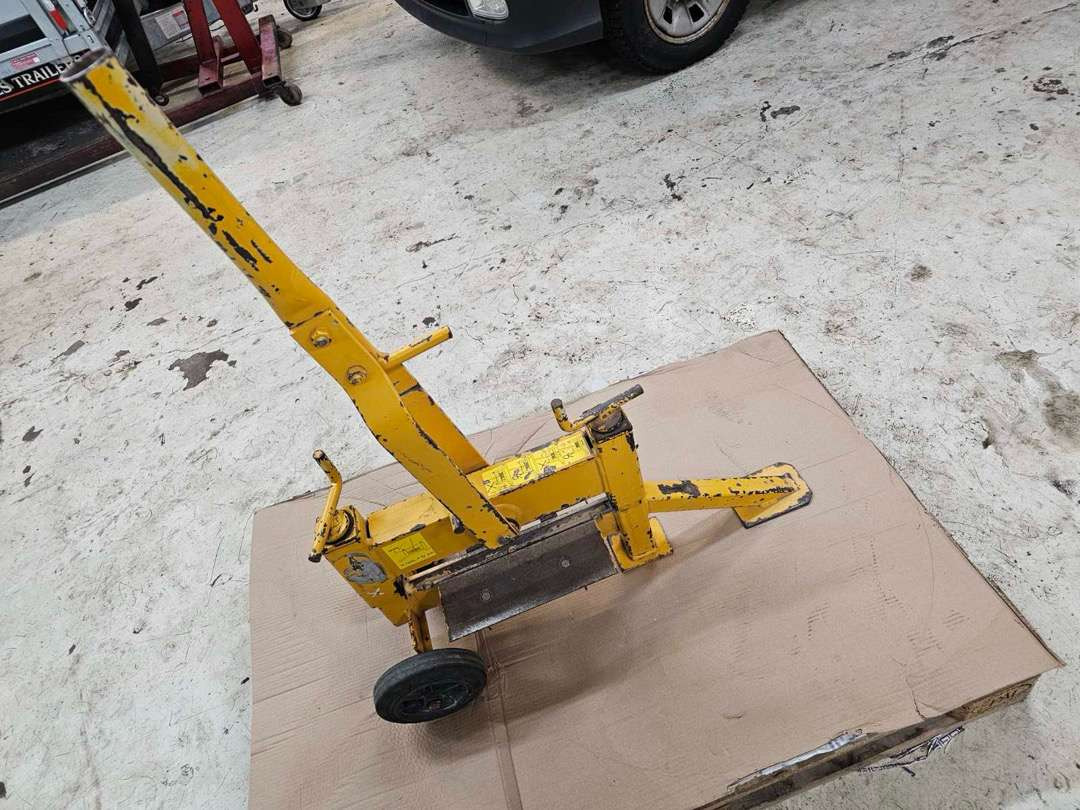 Sten kutter fra Revo Compact 35 - Vybavenie garáže/ Dielne: obrázok 2 Sten kutter fra Revo Compact 35 - Vybavenie garáže/ Dielne: obrázok 2