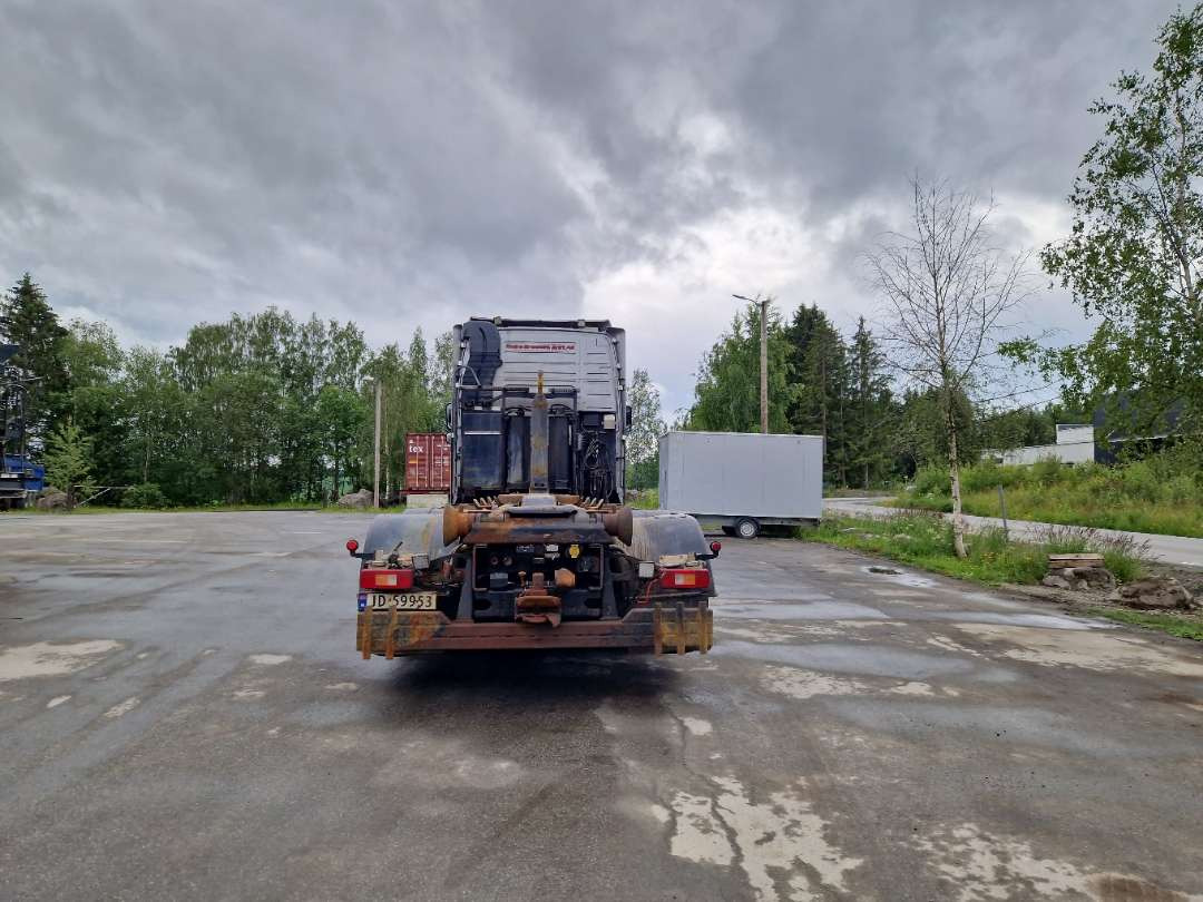 Volvo FH6X2-Krokbil med hydraulisk brøyteutstyr - Hákový nosič kontajnerov: obrázok 4 Volvo FH6X2-Krokbil med hydraulisk brøyteutstyr - Hákový nosič kontajnerov: obrázok 4