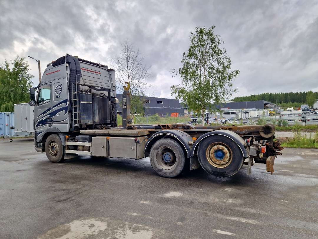 Volvo FH6X2-Krokbil med hydraulisk brøyteutstyr - Hákový nosič kontajnerov: obrázok 2 Volvo FH6X2-Krokbil med hydraulisk brøyteutstyr - Hákový nosič kontajnerov: obrázok 2