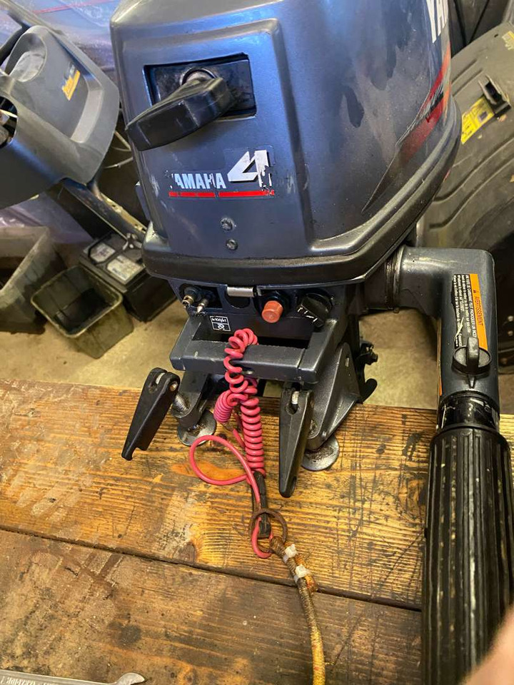 Yamaha 4 påhengsmotor KLAR TIL BRUK - Nástroj/ Vybavenie: obrázok 2 Yamaha 4 påhengsmotor KLAR TIL BRUK - Nástroj/ Vybavenie: obrázok 2