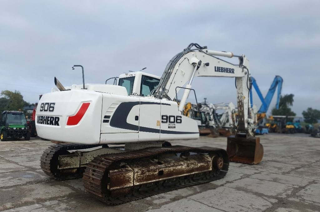 Liebherr R 906 LC - Pásové rýpadlo: obrázok 4 Liebherr R 906 LC - Pásové rýpadlo: obrázok 4