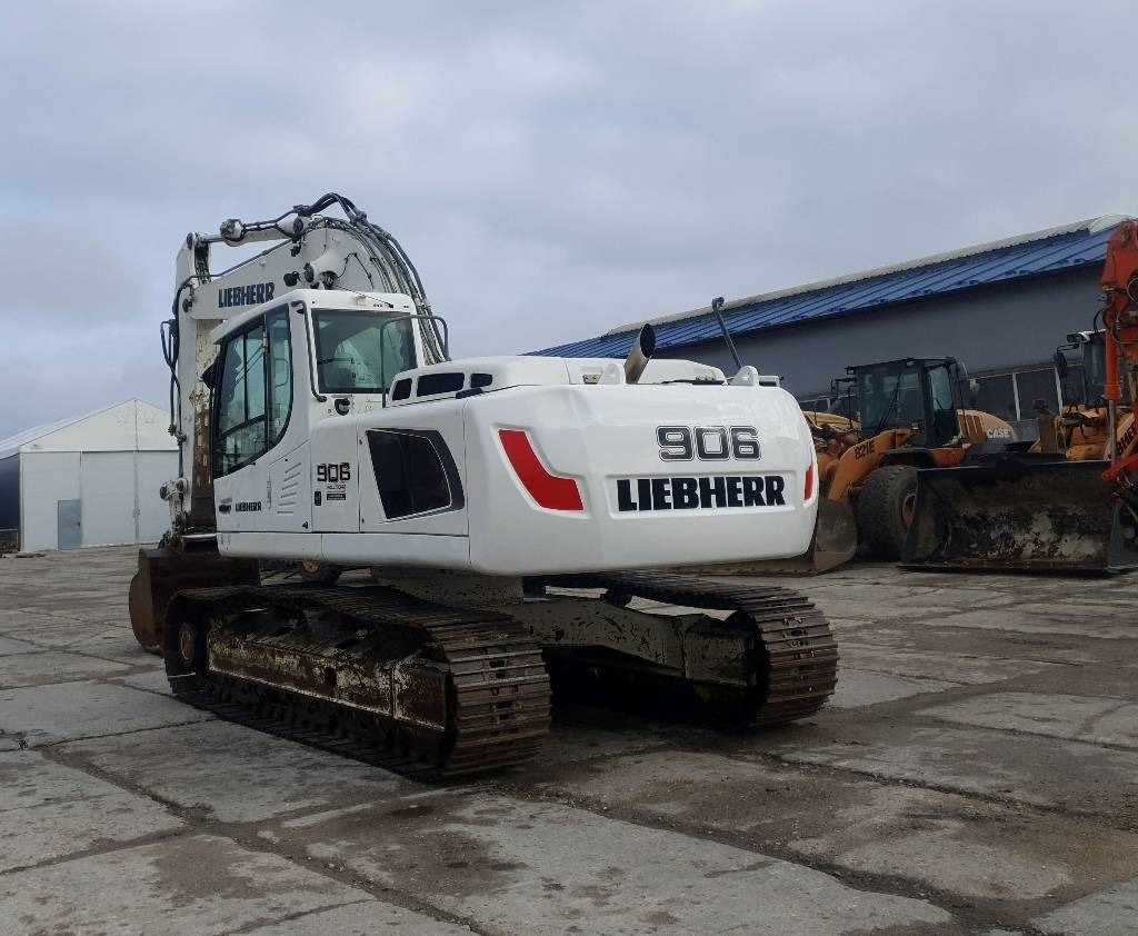 Liebherr R 906 LC - Pásové rýpadlo: obrázok 3 Liebherr R 906 LC - Pásové rýpadlo: obrázok 3