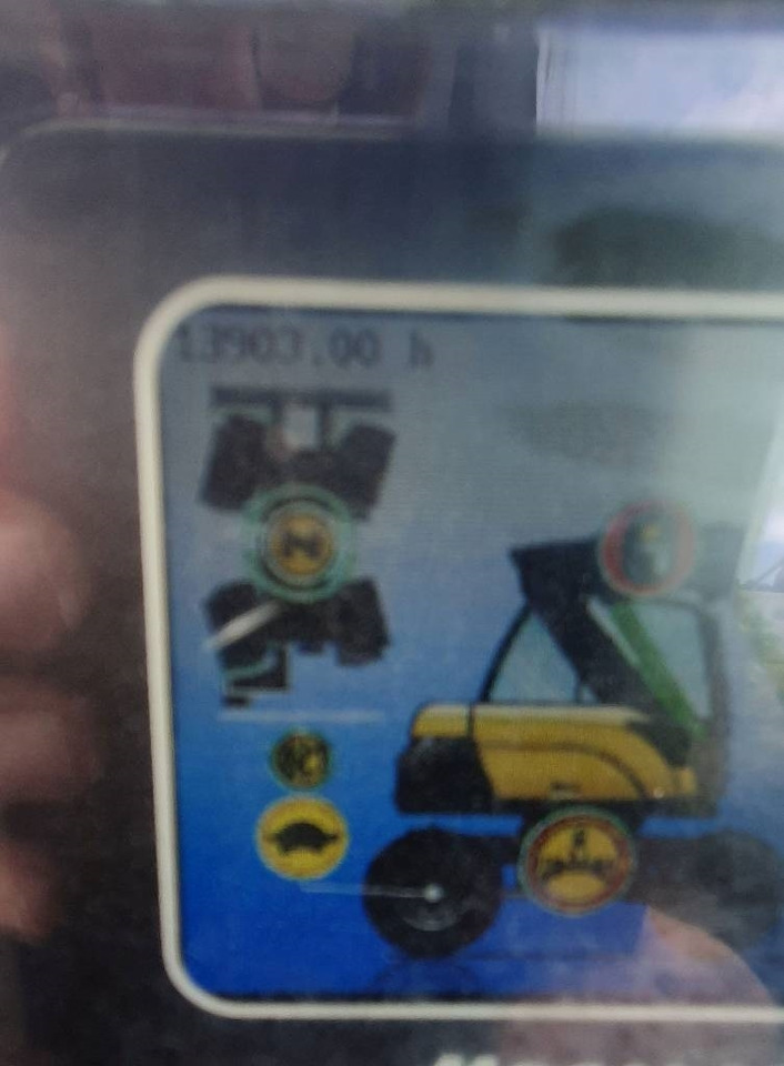 Mecalac 714 MWE - Kolesové rýpadlo: obrázok 4 Mecalac 714 MWE - Kolesové rýpadlo: obrázok 4