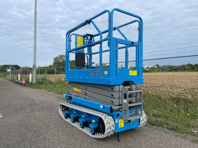 Fronteq FS0610T Tracked Scissor Lift - Samohybná plošiny: obrázok 2 Fronteq FS0610T Tracked Scissor Lift - Samohybná plošiny: obrázok 2