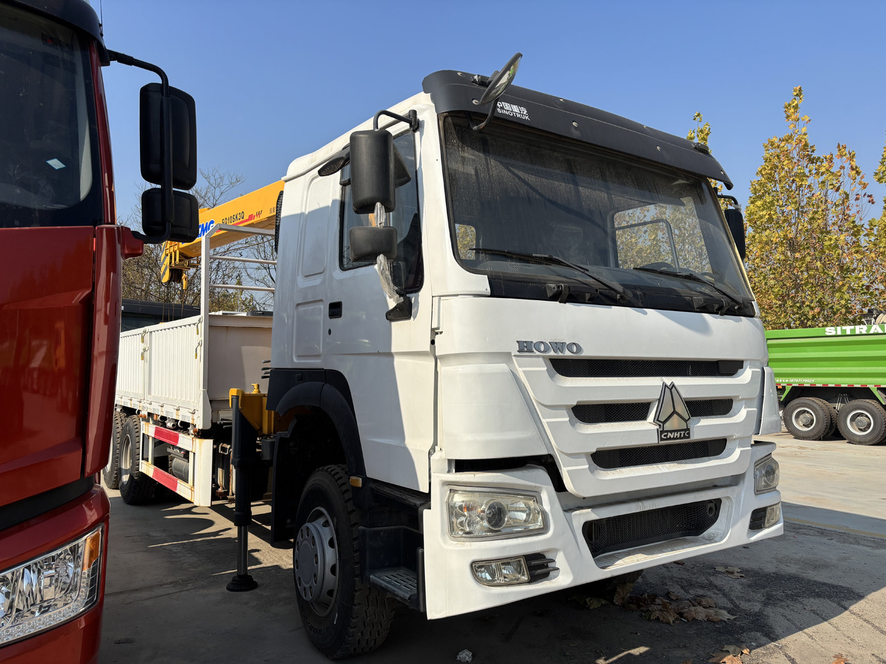 HOWO - Auto s hydraulickou rukou: obrázok 1 HOWO - Auto s hydraulickou rukou: obrázok 1