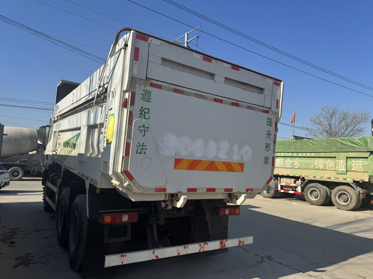 SHACMAN X3000 - Sklápač: obrázok 4 SHACMAN X3000 - Sklápač: obrázok 4