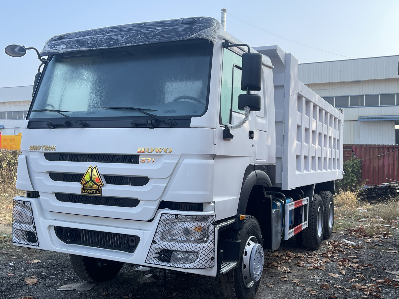 SINOTRUCK HOWO - Sklápač: obrázok 2 SINOTRUCK HOWO - Sklápač: obrázok 2