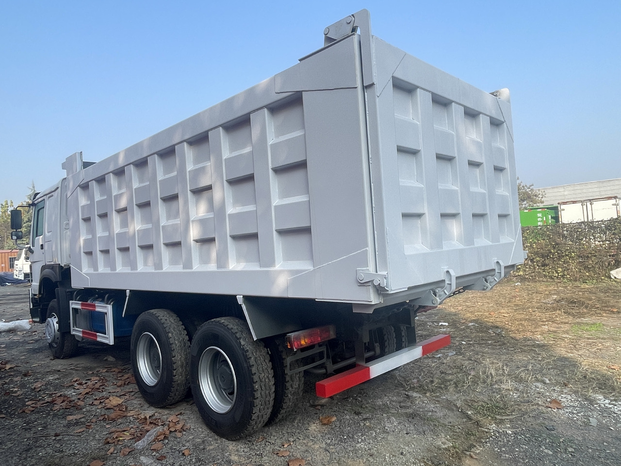 SINOTRUCK HOWO - Sklápač: obrázok 5 SINOTRUCK HOWO - Sklápač: obrázok 5
