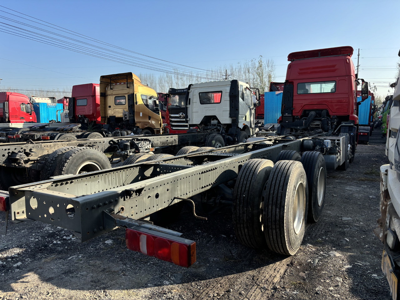 SINOTRUCK HAOHAN N7 - Ťahač: obrázok 3 SINOTRUCK HAOHAN N7 - Ťahač: obrázok 3
