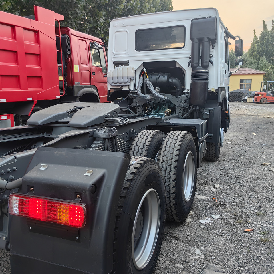SINOTRUCK HOWO - Ťahač: obrázok 4 SINOTRUCK HOWO - Ťahač: obrázok 4