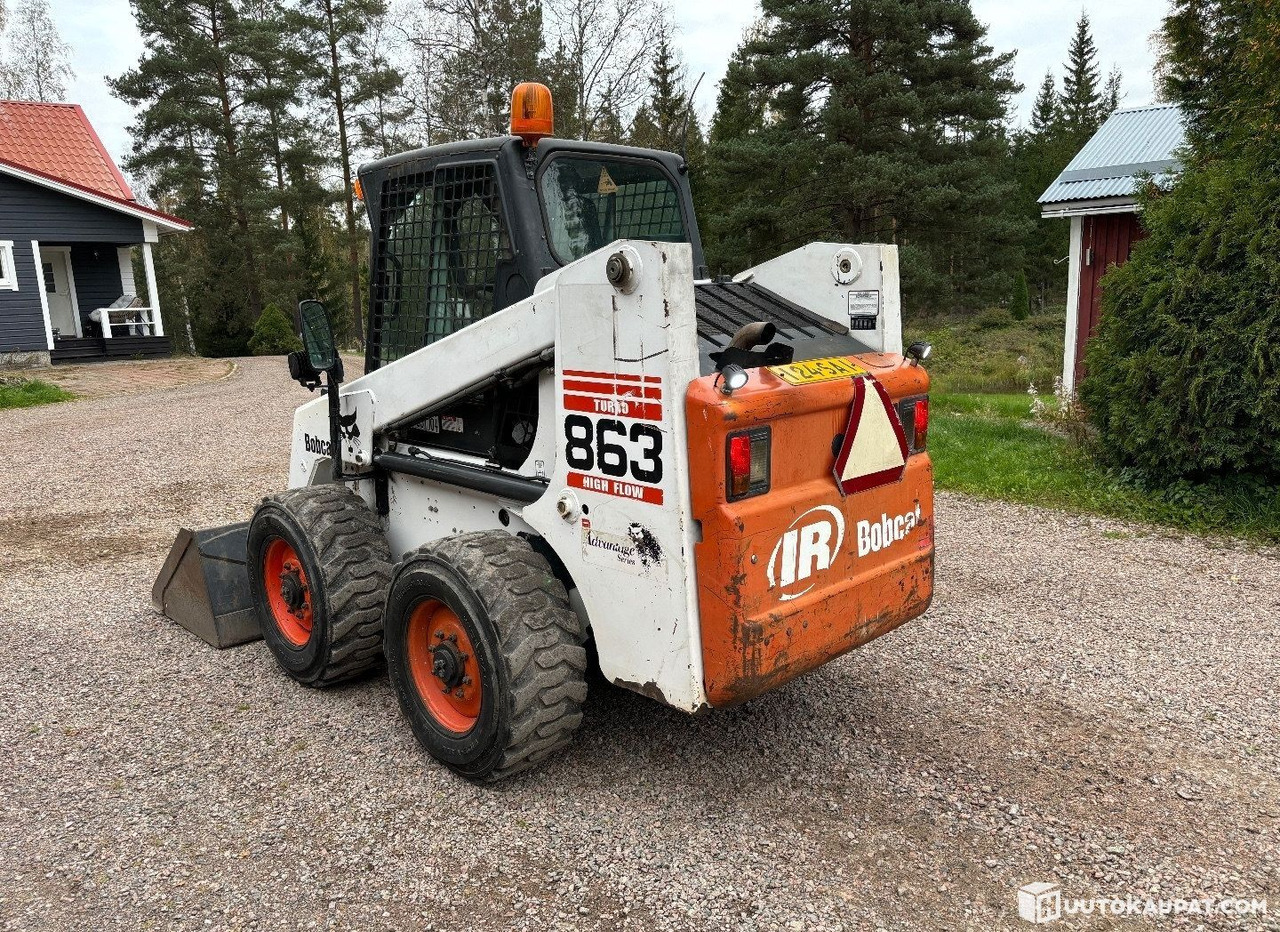 Bobcat 863, 2001, 2.7 L, 5,120 h Loader, Askola - Šmykom riadený nakladač: obrázok 3 Bobcat 863, 2001, 2.7 L, 5,120 h Loader, Askola - Šmykom riadený nakladač: obrázok 3