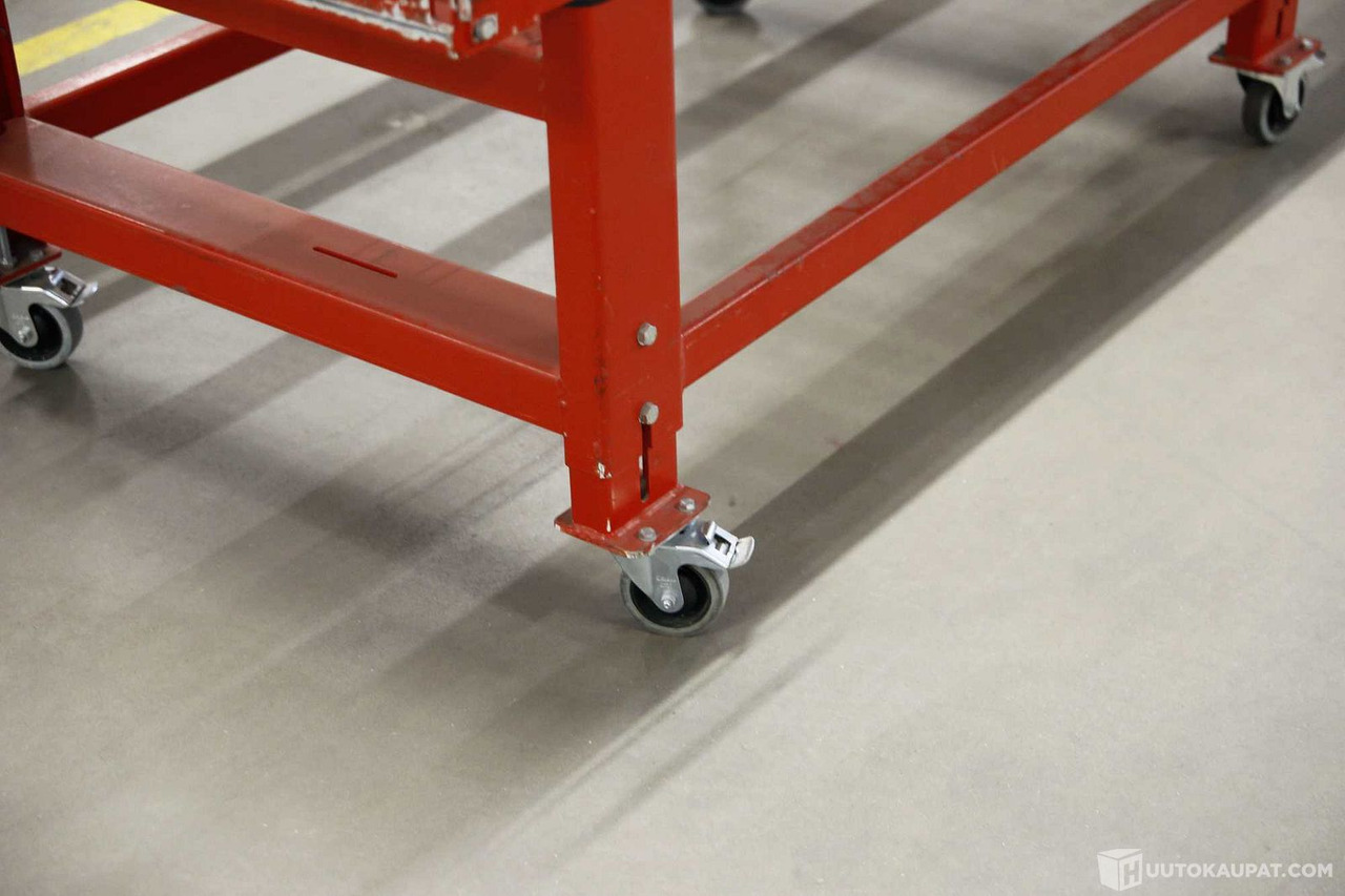 Moottoroitu, liikuteltava rullakuljetin, Ferroplan Oy. LGS6021, Vantaa - Iné stroje: obrázok 4 Moottoroitu, liikuteltava rullakuljetin, Ferroplan Oy. LGS6021, Vantaa - Iné stroje: obrázok 4