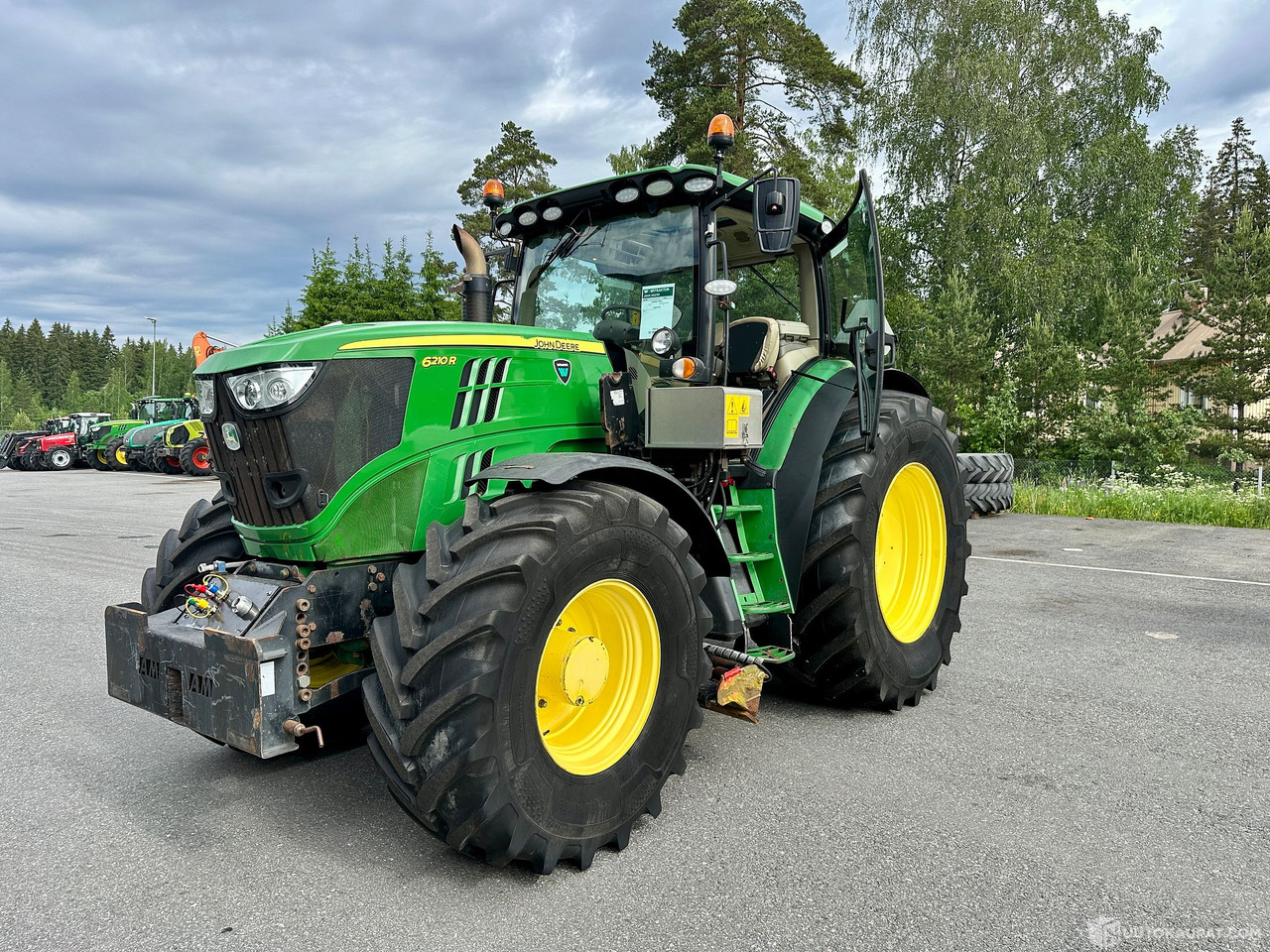 John Deere 6210 R AutoPower, 2013, 6.8 l, 11 400 h KATSO VARUSTEET!, Lempäälä - Poľnohospodárske stroje: obrázok 3 John Deere 6210 R AutoPower, 2013, 6.8 l, 11 400 h KATSO VARUSTEET!, Lempäälä - Poľnohospodárske stroje: obrázok 3