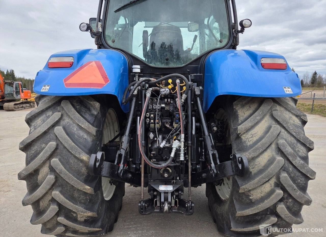 New Holland T7030 PC, 2007, 6.8 l, Diesel, 10 350 h Traktori, Honkajoki - Poľnohospodárske stroje: obrázok 4 New Holland T7030 PC, 2007, 6.8 l, Diesel, 10 350 h Traktori, Honkajoki - Poľnohospodárske stroje: obrázok 4