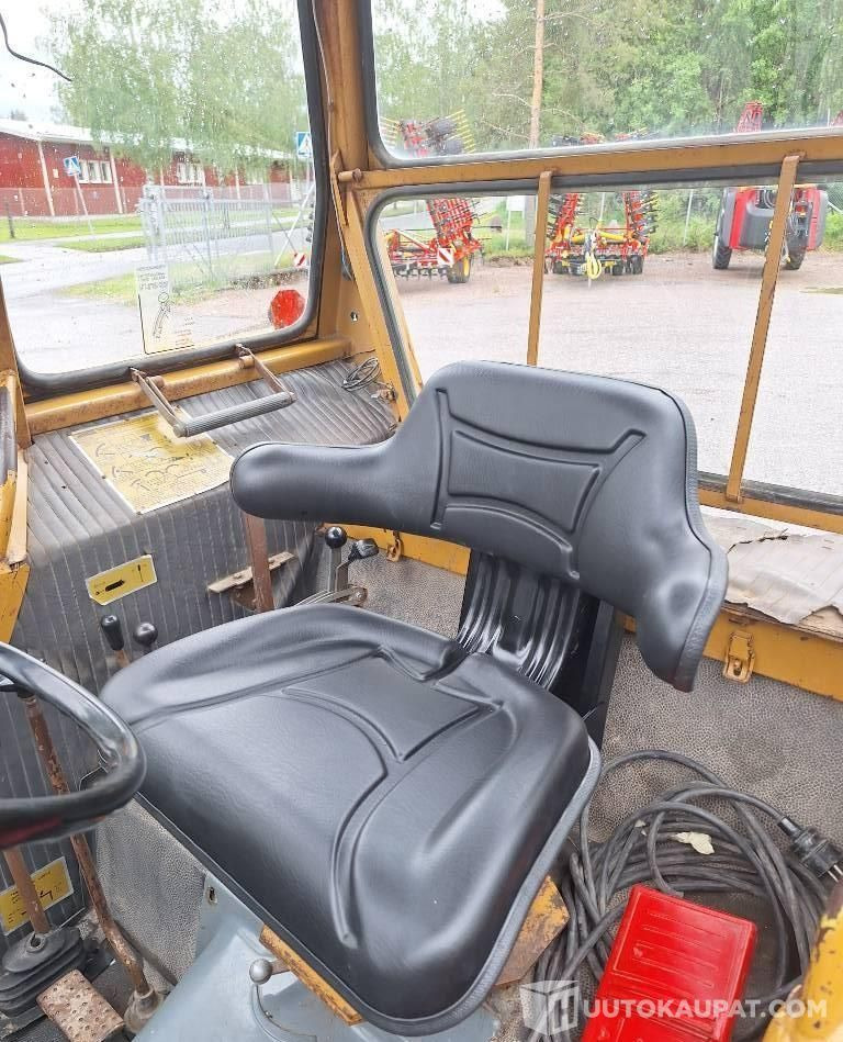 Valmet 702, 1975, traktori, 4 500 h, OKRASPECIAL, Lahti - Poľnohospodárske stroje: obrázok 5 Valmet 702, 1975, traktori, 4 500 h, OKRASPECIAL, Lahti - Poľnohospodárske stroje: obrázok 5