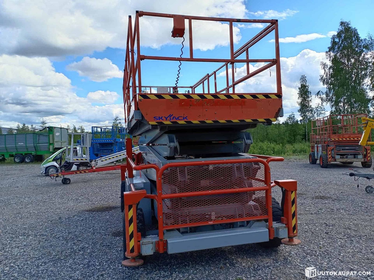 Skyjack SJ 9250 4x4 scissor lift, Inspected!, 2008, Hollola - Samohybná plošiny: obrázok 5 Skyjack SJ 9250 4x4 scissor lift, Inspected!, 2008, Hollola - Samohybná plošiny: obrázok 5