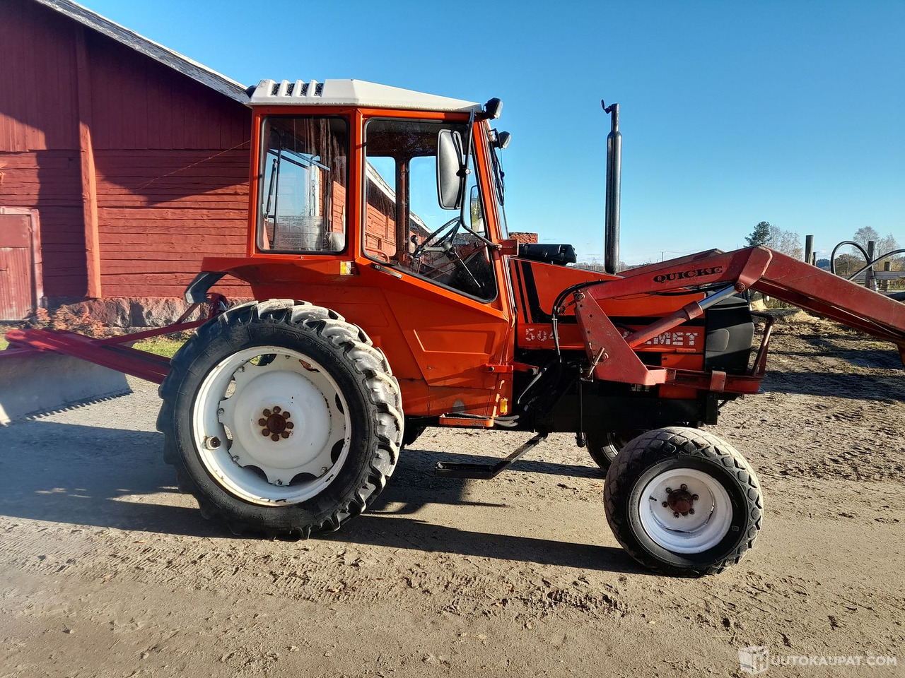 Traktori Valmet 504 1984 etukuormaajalla. Katso videot! MTK25, Forssa - Traktor: obrázok 3 Traktori Valmet 504 1984 etukuormaajalla. Katso videot! MTK25, Forssa - Traktor: obrázok 3