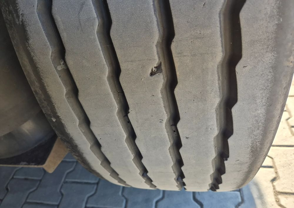 Krone BDE STANDARD PODNOSZONY DACH / z Niemiec PONADGABARYTY POSZERZANA OPONY 80% - Plachtový náves: obrázok 4 Krone BDE STANDARD PODNOSZONY DACH / z Niemiec PONADGABARYTY POSZERZANA OPONY 80% - Plachtový náves: obrázok 4