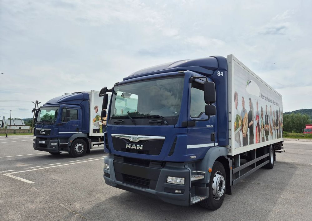 MAN TGM 18.290 18.250 Carrier 1950 D/E z Holandii / TOP STAN / 7.5m / 18 palet / winda + drzwi boczne / OKAZJA - Chladirenské nákladné vozidlo: obrázok 1 MAN TGM 18.290 18.250 Carrier 1950 D/E z Holandii / TOP STAN / 7.5m / 18 palet / winda + drzwi boczne / OKAZJA - Chladirenské nákladné vozidlo: obrázok 1