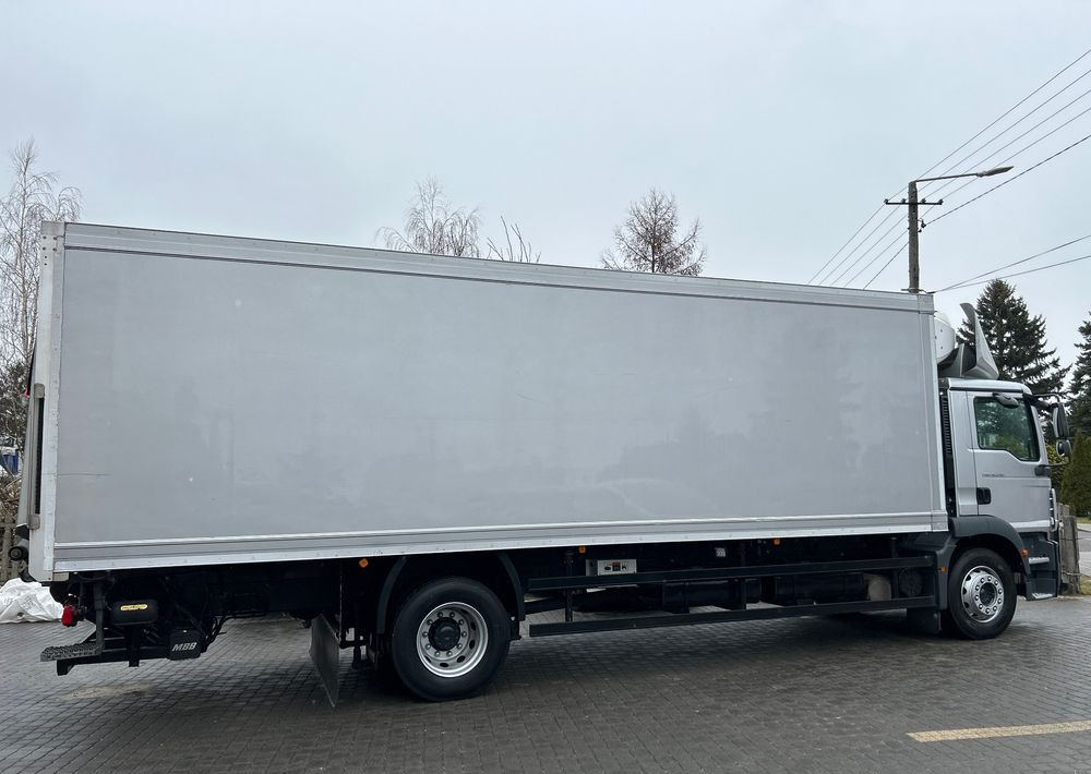 MAN TGM 18.290 TK 1200 R Spectrum THERMO King z Niemiec 8m / 20 palet / winda Klima / OKAZJA - Chladirenské nákladné vozidlo: obrázok 5 MAN TGM 18.290 TK 1200 R Spectrum THERMO King z Niemiec 8m / 20 palet / winda Klima / OKAZJA - Chladirenské nákladné vozidlo: obrázok 5