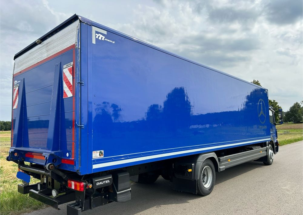 Mercedes-Benz Atego 1524 Z Niemiec 8.65m TOP 2018 Przód i tył na poduszkach 15t DMC / TOP STAN - Skříňový nákladní auto: obrázok 3 Mercedes-Benz Atego 1524 Z Niemiec 8.65m TOP 2018 Przód i tył na poduszkach 15t DMC / TOP STAN - Skříňový nákladní auto: obrázok 3