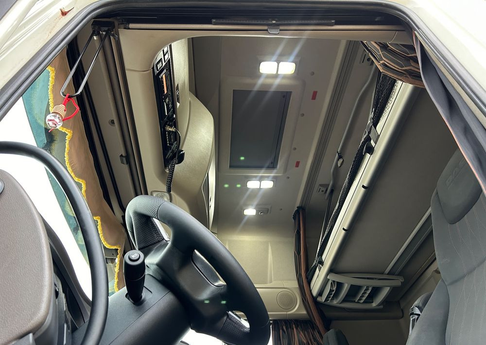 DAF XF 480 OKAZJA 2020 SSC TOP STANDARD / DUŻE KOTŁY / z Polski / jeden właściciel super zadbane SERWISOWANE - Ťahač: obrázok 5 DAF XF 480 OKAZJA 2020 SSC TOP STANDARD / DUŻE KOTŁY / z Polski / jeden właściciel super zadbane SERWISOWANE - Ťahač: obrázok 5