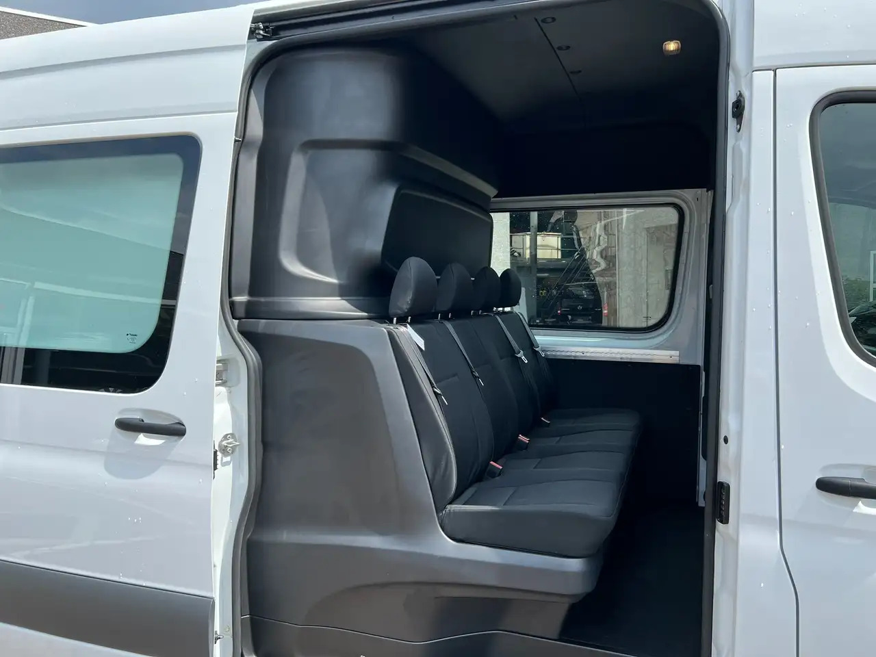 Mercedes-Benz Sprinter 315 L3H2 (37.500€ex) 3.5T SLEEP | DUB CAB 7PL - Dodávkа s dvojitou kabínou: obrázok 4 Mercedes-Benz Sprinter 315 L3H2 (37.500€ex) 3.5T SLEEP | DUB CAB 7PL - Dodávkа s dvojitou kabínou: obrázok 4