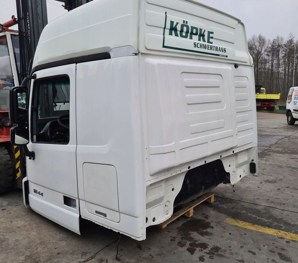 Mercedes-Benz ACTROS MP 3 MEGA SPACE - Kabína pre Nákladné auto: obrázok 4 Mercedes-Benz ACTROS MP 3 MEGA SPACE - Kabína pre Nákladné auto: obrázok 4