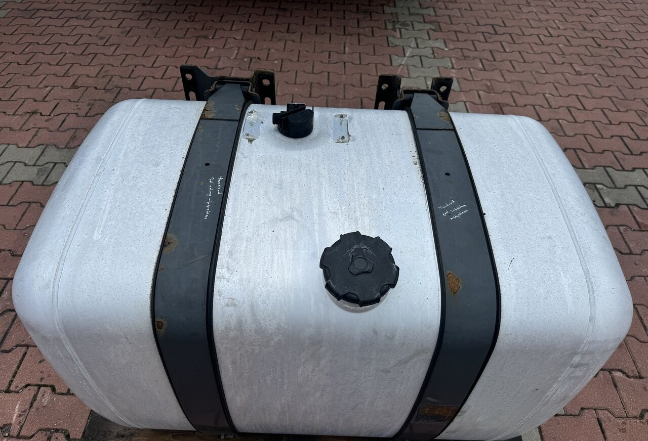 Mercedes-Benz ACTROS MP 430L Mercedes-Benz ACTROS MP 4 truck - Palivová nádrž pre Nákladné auto: obrázok 1 Mercedes-Benz ACTROS MP 430L Mercedes-Benz ACTROS MP 4 truck - Palivová nádrž pre Nákladné auto: obrázok 1