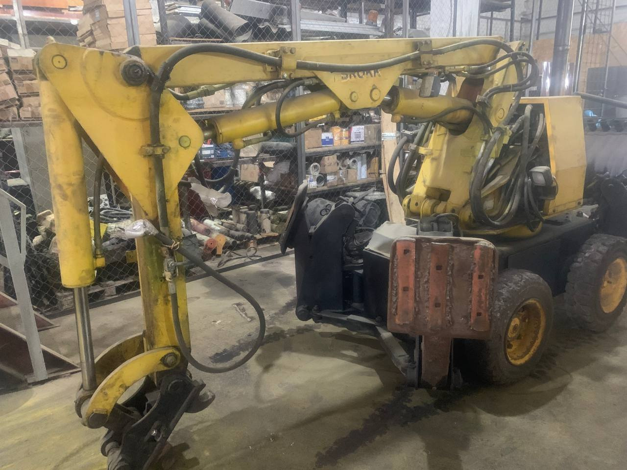 Brokk 250 - Mini rýpadlo: obrázok 3 Brokk 250 - Mini rýpadlo: obrázok 3