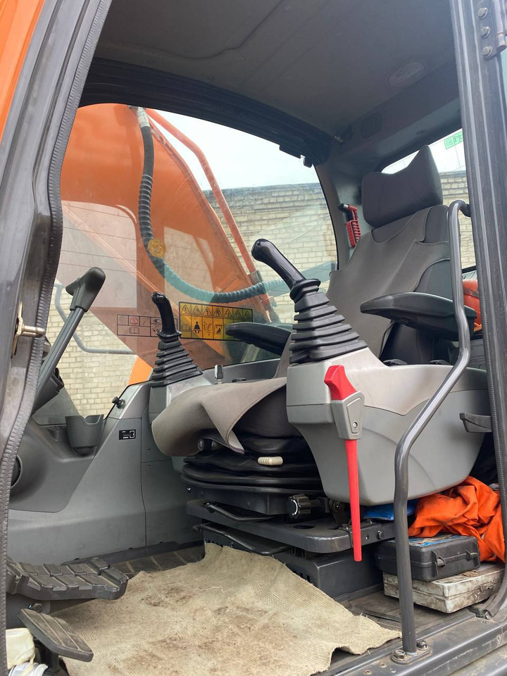 DOOSAN DX 340LCA - Pásové rýpadlo: obrázok 2 DOOSAN DX 340LCA - Pásové rýpadlo: obrázok 2
