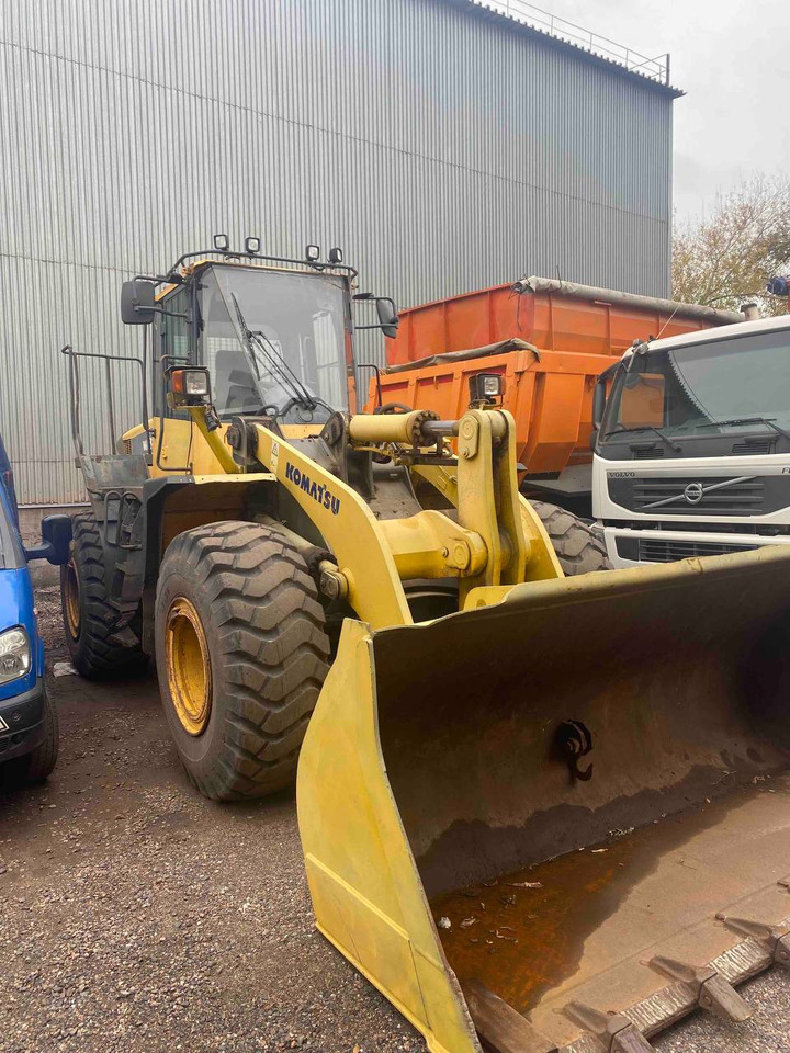 KOMATSU WA380-6 - Kolesový nakladač: obrázok 2 KOMATSU WA380-6 - Kolesový nakladač: obrázok 2