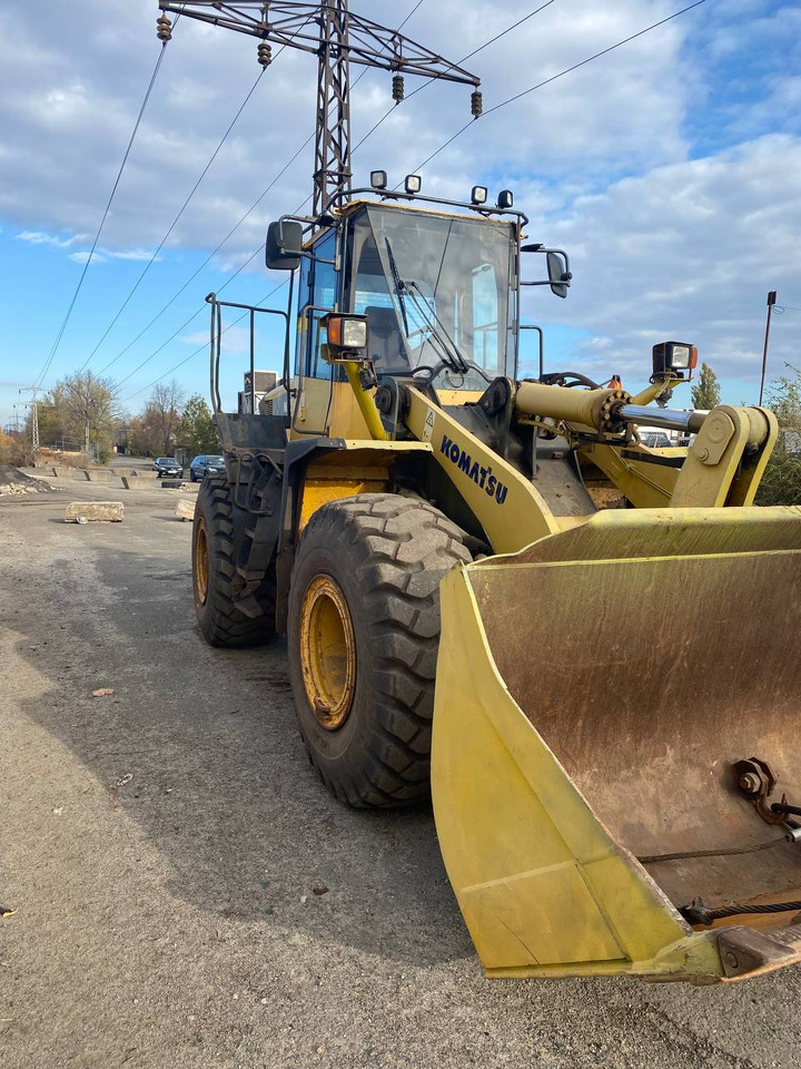 KOMATSU WA380-6 - Kolesový nakladač: obrázok 1 KOMATSU WA380-6 - Kolesový nakladač: obrázok 1