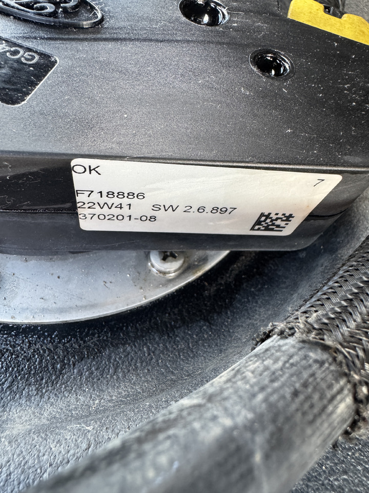 Ford F-Max Cargo - Nádrž na AdBlue: obrázok 2 Ford F-Max Cargo - Nádrž na AdBlue: obrázok 2