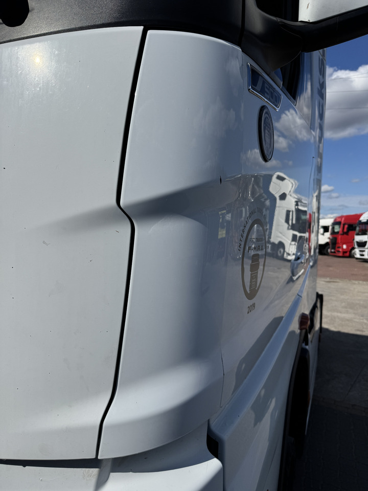 Ford F-Max - Roh nárazníka: obrázok 2 Ford F-Max - Roh nárazníka: obrázok 2