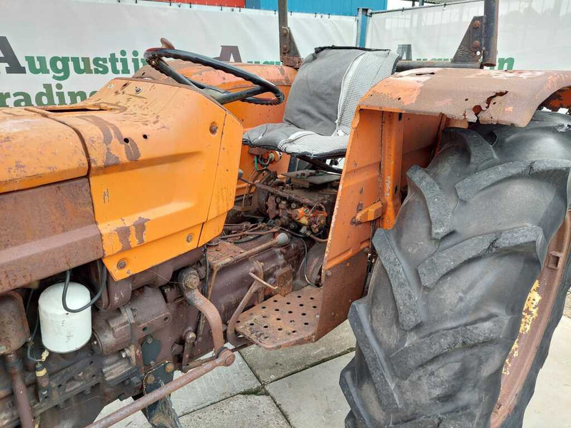 Fiat 640/8 - Traktor: obrázok 3 Fiat 640/8 - Traktor: obrázok 3