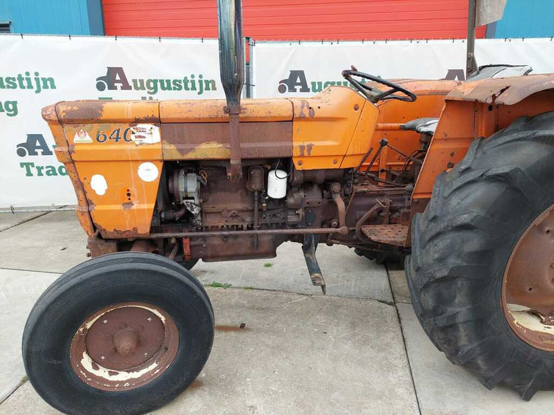 Fiat 640/8 - Traktor: obrázok 4 Fiat 640/8 - Traktor: obrázok 4