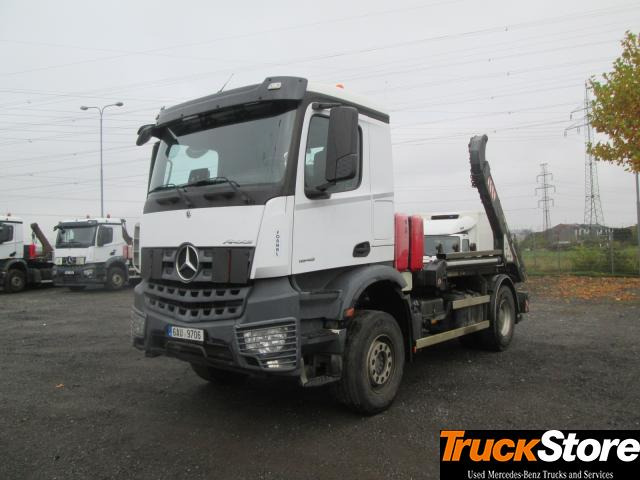 Mercedes-Benz Arocs 1845 LK - Ramenový nosič kontajnerov: obrázok 1 Mercedes-Benz Arocs 1845 LK - Ramenový nosič kontajnerov: obrázok 1