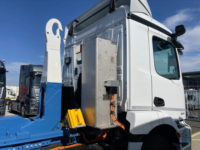 Mercedes-Benz eActros 300 L - Hákový nosič kontajnerov: obrázok 4 Mercedes-Benz eActros 300 L - Hákový nosič kontajnerov: obrázok 4