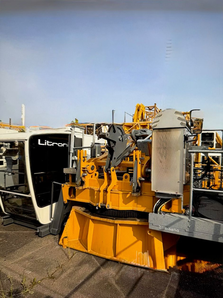 Liebherr 250EC-B12 Litronic - Vežový žeriav: obrázok 3 Liebherr 250EC-B12 Litronic - Vežový žeriav: obrázok 3
