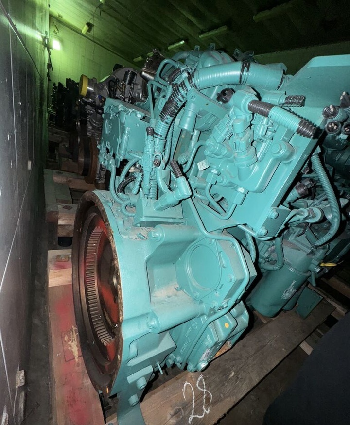 Volvo D6J - Motor pre Rýpadlo: obrázok 3 Volvo D6J - Motor pre Rýpadlo: obrázok 3