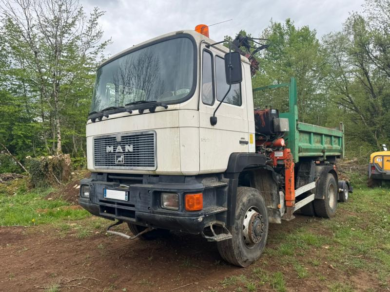 MAN 19.272 - Sklápač, Auto s hydraulickou rukou: obrázok 2 MAN 19.272 - Sklápač, Auto s hydraulickou rukou: obrázok 2