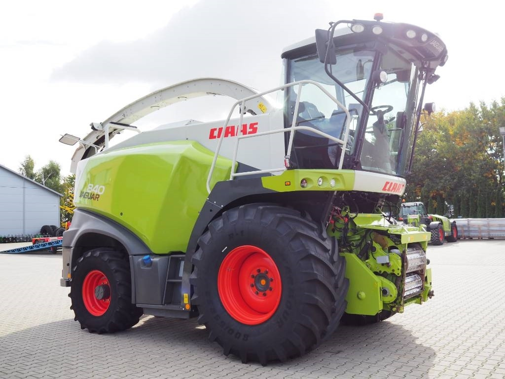 Claas Jaguar 840 4WD  - Samohybná rezačka: obrázok 4 Claas Jaguar 840 4WD  - Samohybná rezačka: obrázok 4