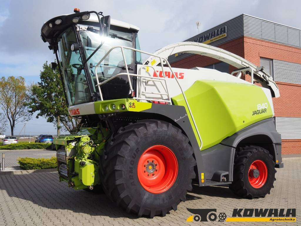 Claas Jaguar 840 4x4 - Samohybná rezačka: obrázok 1 Claas Jaguar 840 4x4 - Samohybná rezačka: obrázok 1