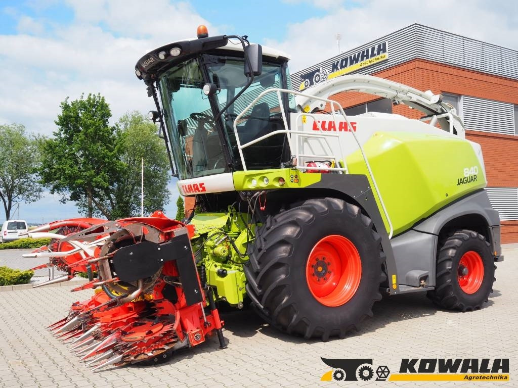 Claas Jaguar 840 + Kemper 345 Plus - Samohybná rezačka: obrázok 1 Claas Jaguar 840 + Kemper 345 Plus - Samohybná rezačka: obrázok 1