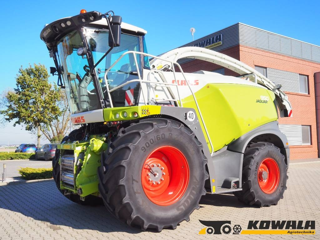 Claas Jaguar 950 4x4 - Samohybná rezačka: obrázok 1 Claas Jaguar 950 4x4 - Samohybná rezačka: obrázok 1